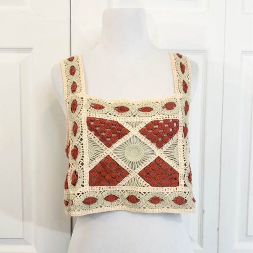 Julia by Love J Crochet Crop Top L